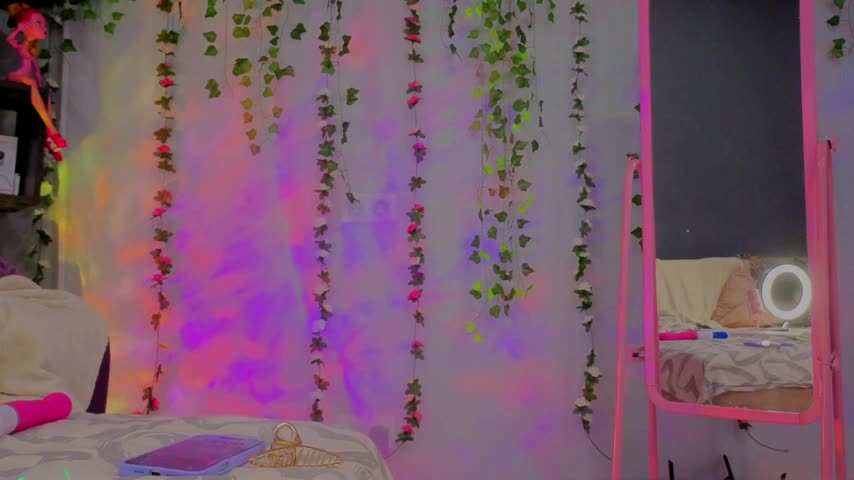 AliceOfWonders Adult Chat August 12, 2025