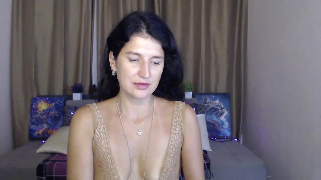 AliannaSoloKisses Adult Chat August 12, 2025