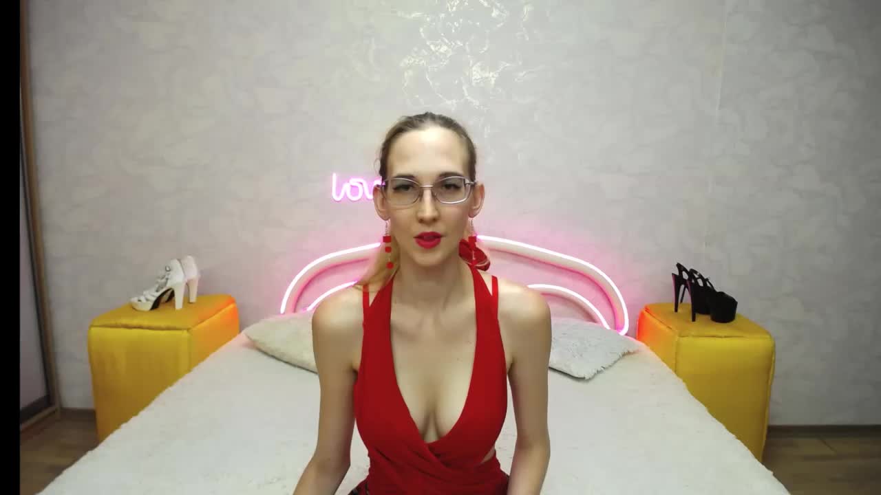 LizzieBrait Adult Chat August 12, 2025