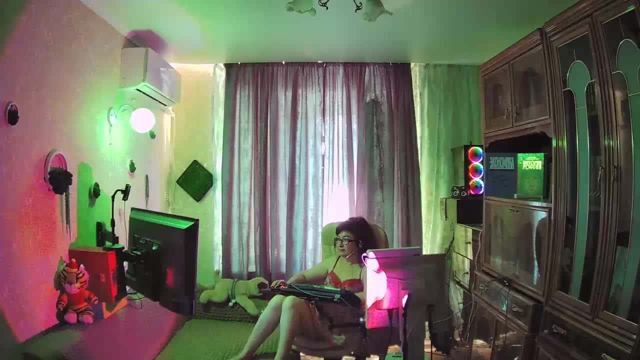 Infodar Adult Chat August 12, 2025