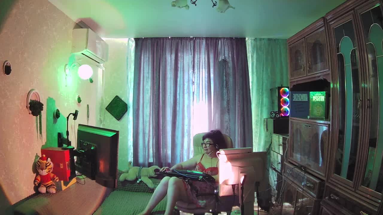 Infodar Adult Chat August 12, 2025