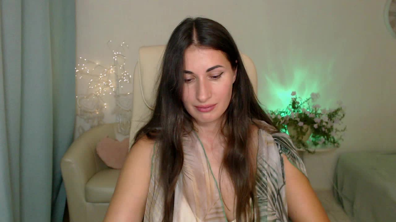 MaryMalory11 Adult Chat August 12, 2025