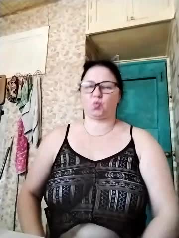 Holly-69 Adult Chat August 12, 2025