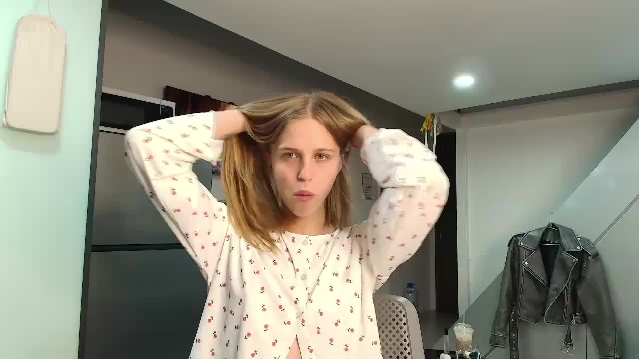 Littlemolly1 Adult Chat August 12, 2025