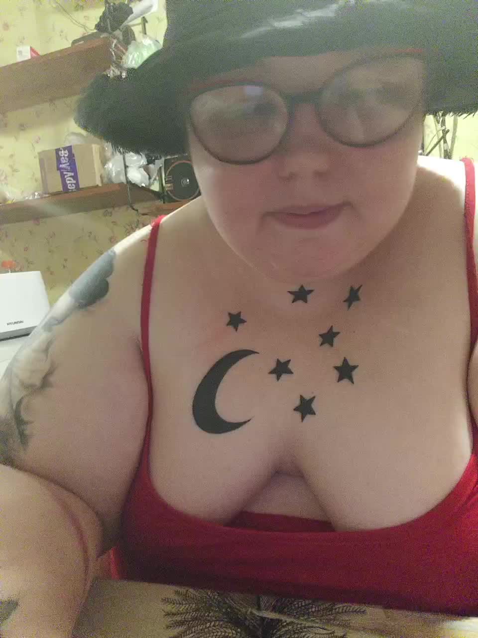 Svetlanka86 Adult Chat August 12, 2025