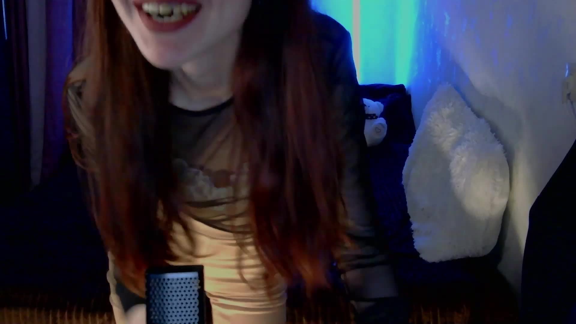 Foxy-moxxy Adult Chat August 12, 2025