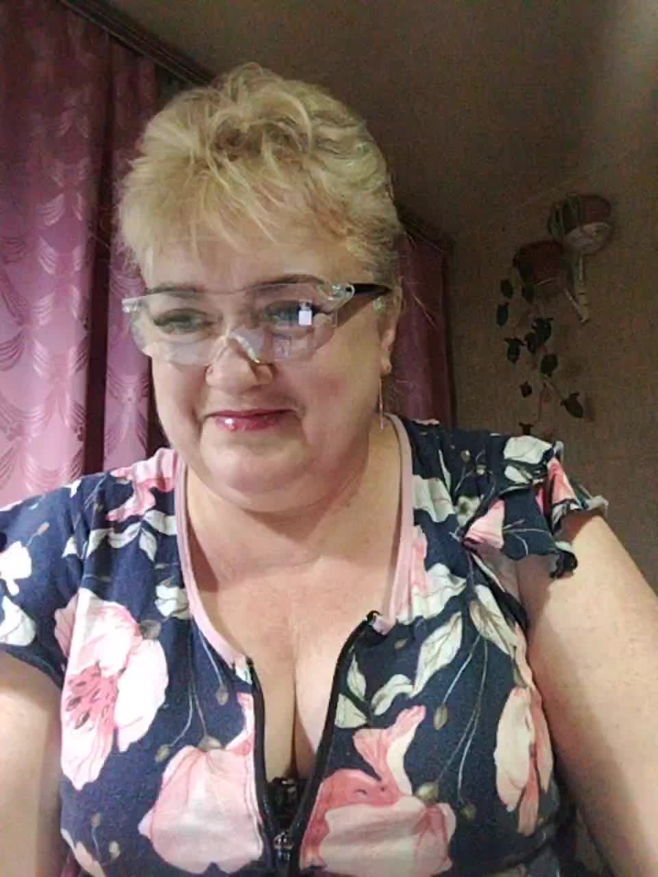 EugeniaLady Adult Chat August 12, 2025