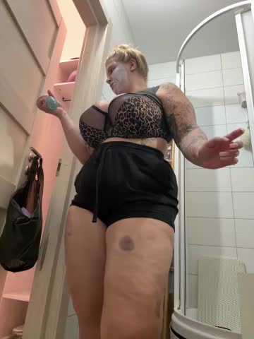 OdriOlsens Adult Chat August 12, 2025