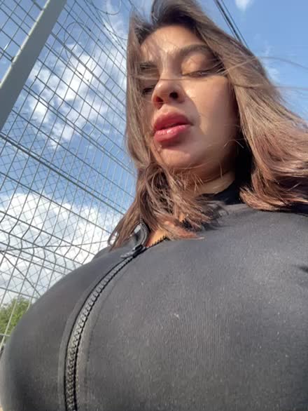 EllyBigTits Adult Chat August 12, 2025