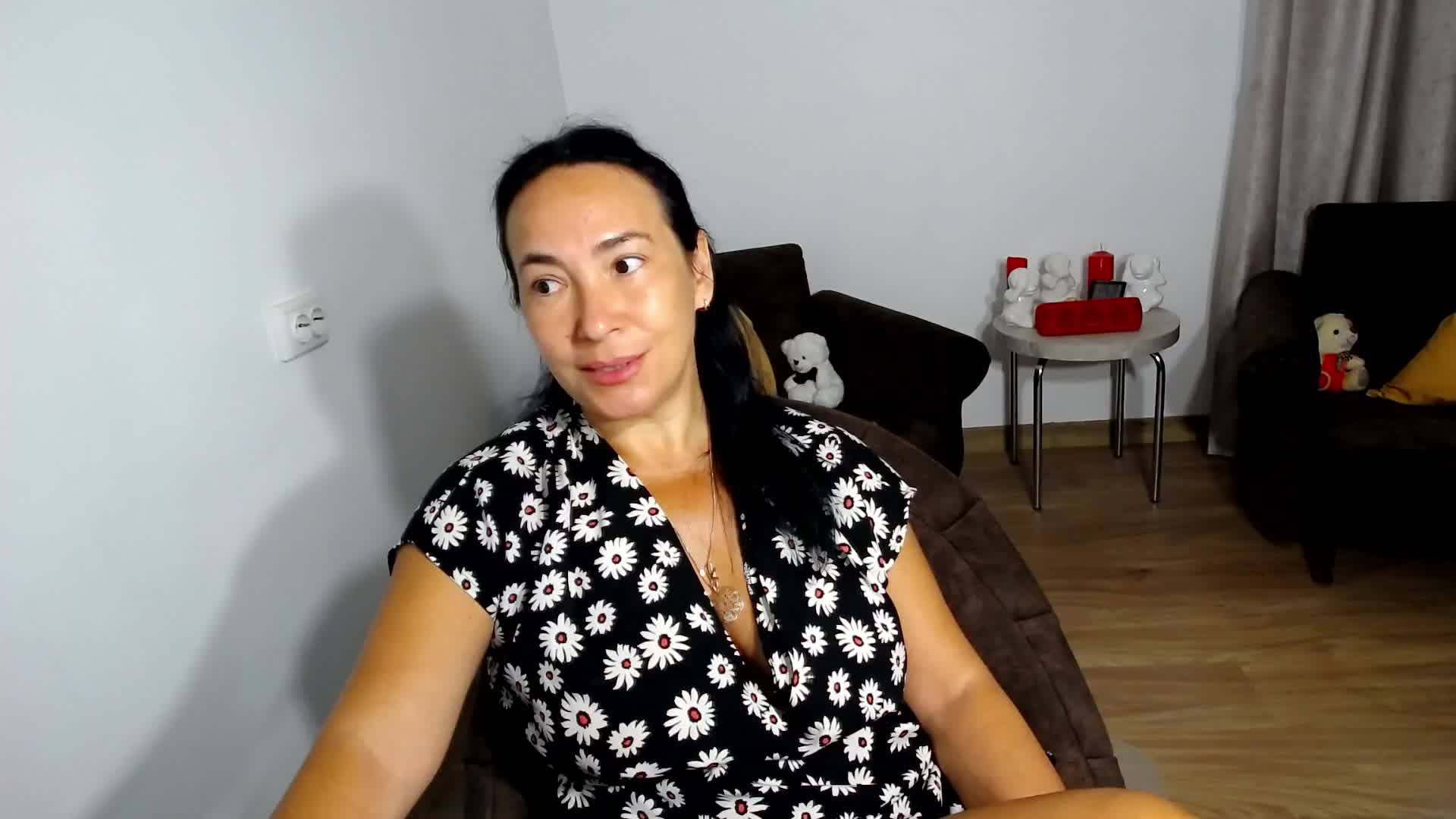 LikaLady Adult Chat August 12, 2025