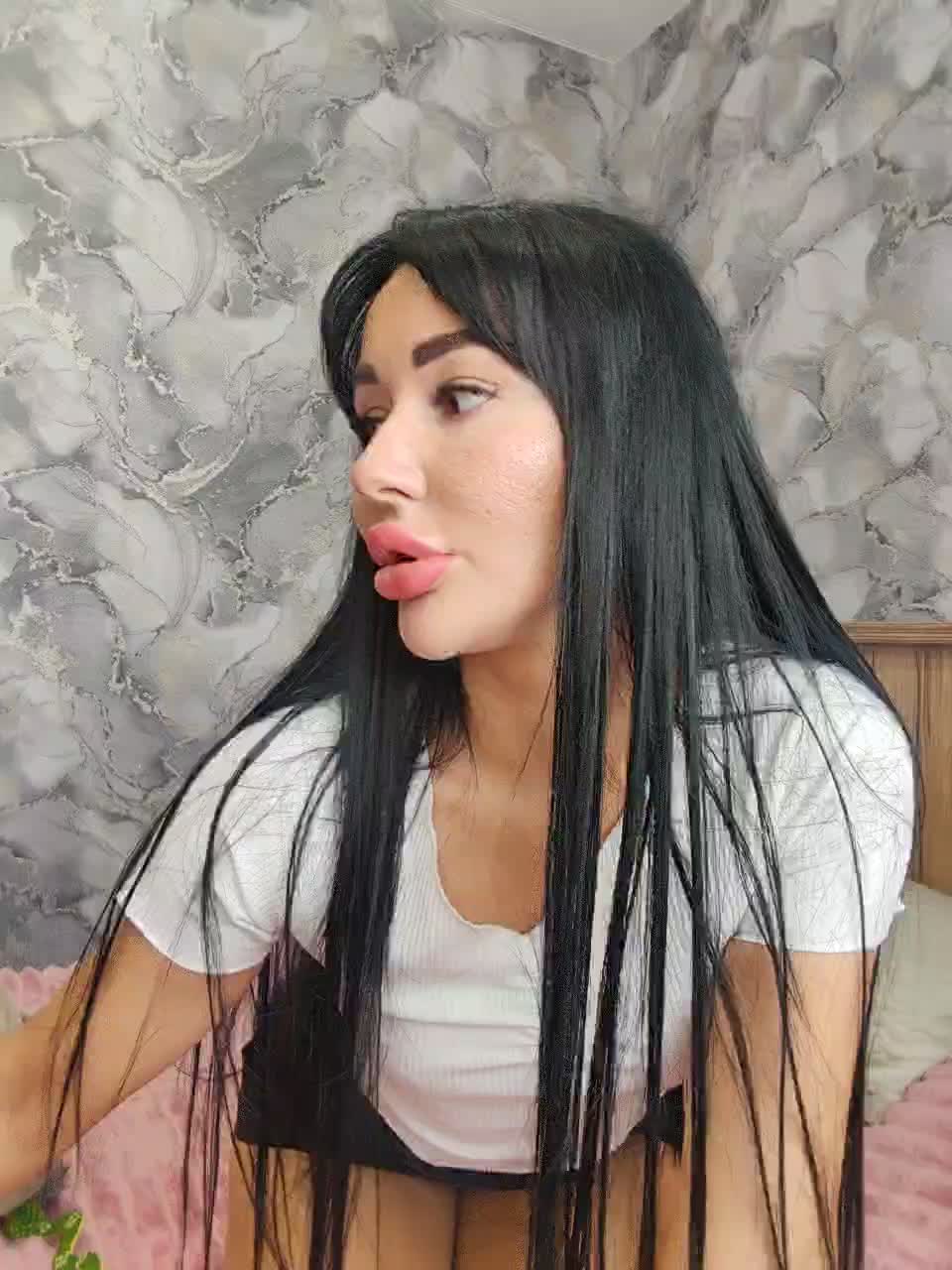 Zhuzha123 Adult Chat August 12, 2025