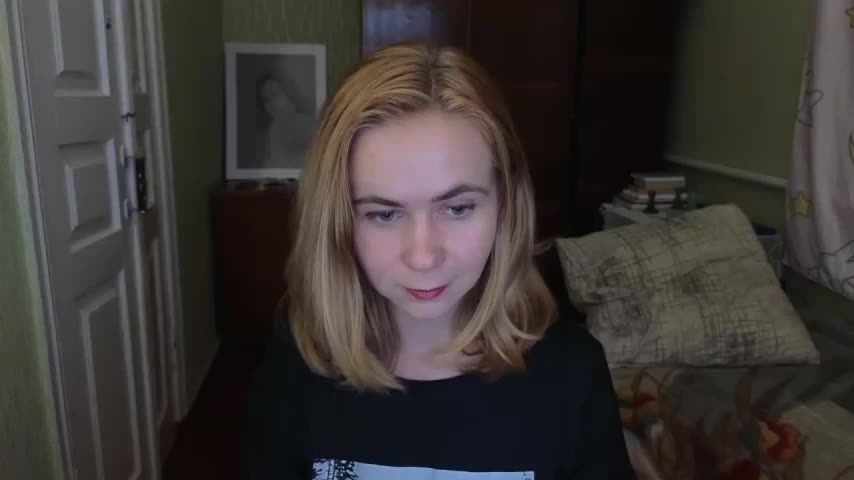 Riley_Roo Adult Chat August 12, 2025