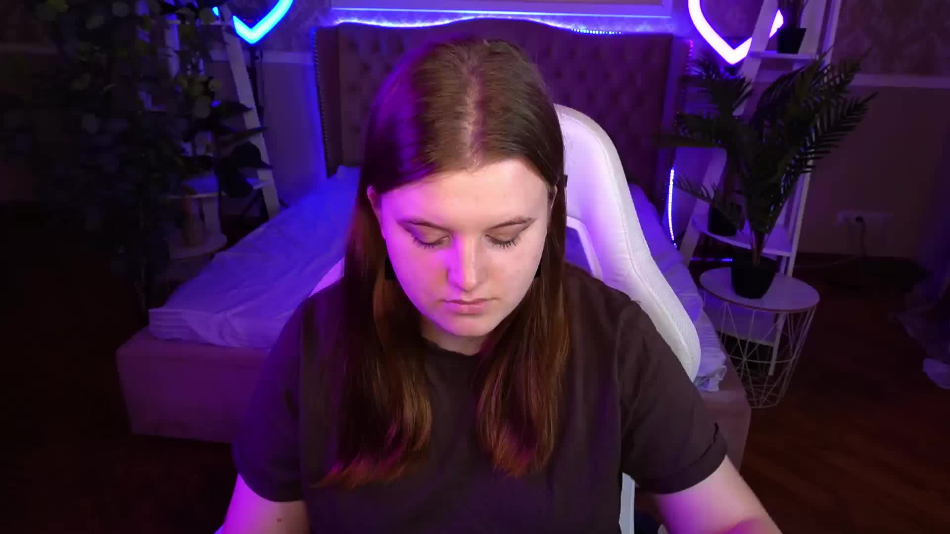 KristiMoons Adult Chat August 12, 2025