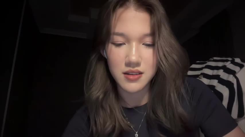 Liil_domi Adult Chat August 12, 2025