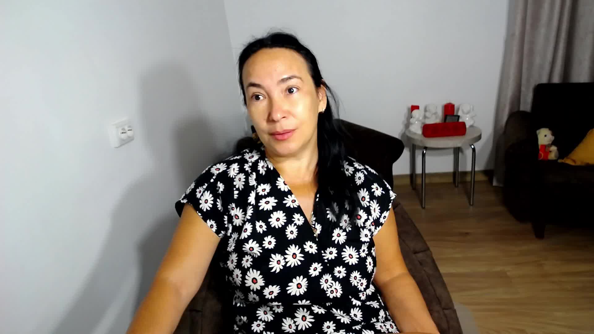 LikaLady Adult Chat August 12, 2025