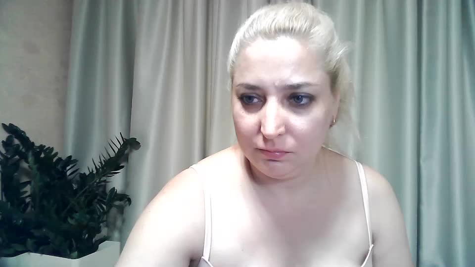 KickaIricka Adult Chat August 12, 2025