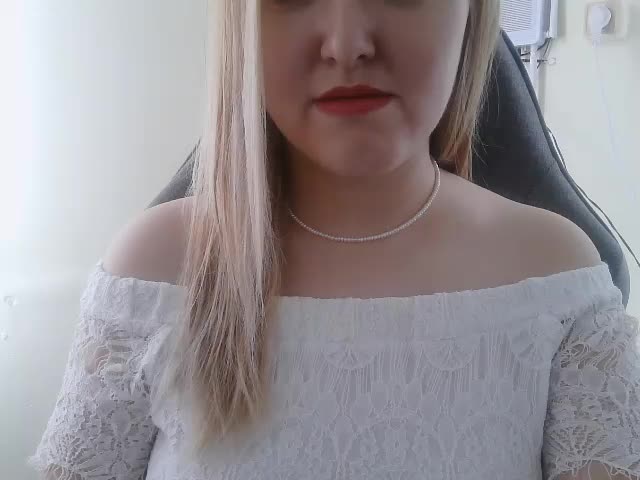 -Sweet-smile- Adult Chat August 12, 2025