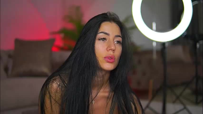 abbela_white Adult Chat August 13, 2025