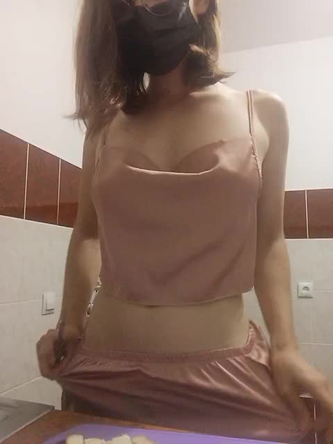 DarkCherry Adult Chat August 13, 2025