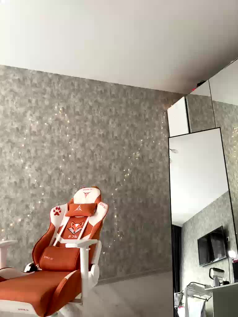 LolyMolly Adult Chat August 12, 2025