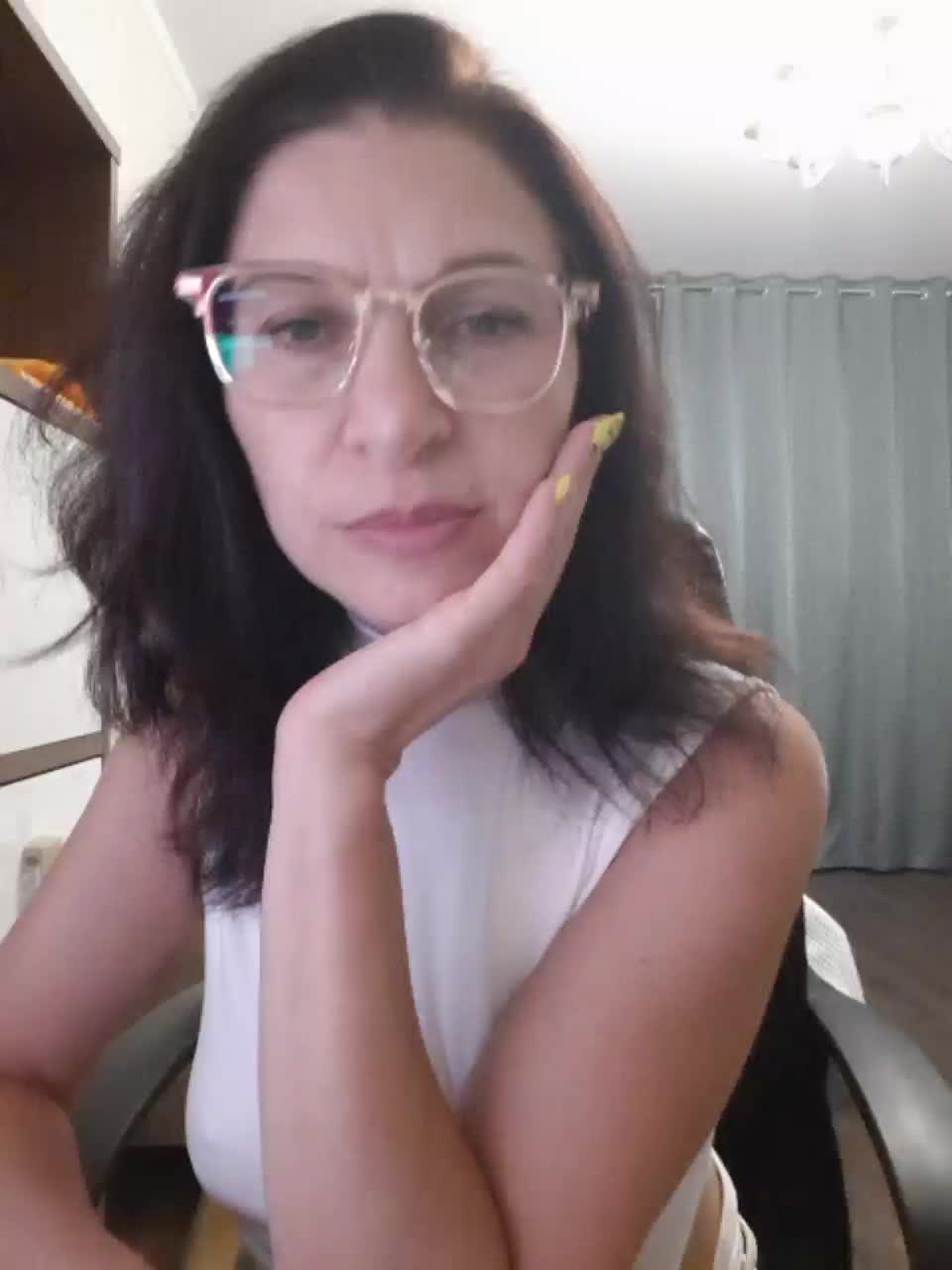 IriskaMai Adult Chat August 13, 2025