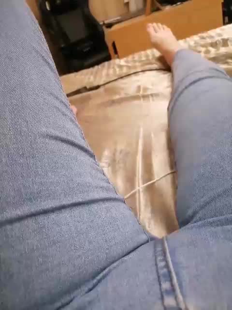 -Tiffany- Adult Chat August 13, 2025