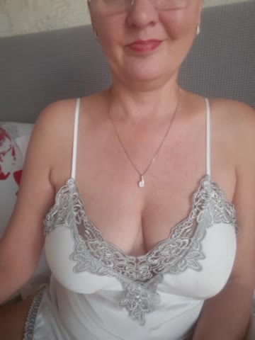 SexiestJess45 Adult Chat August 12, 2025