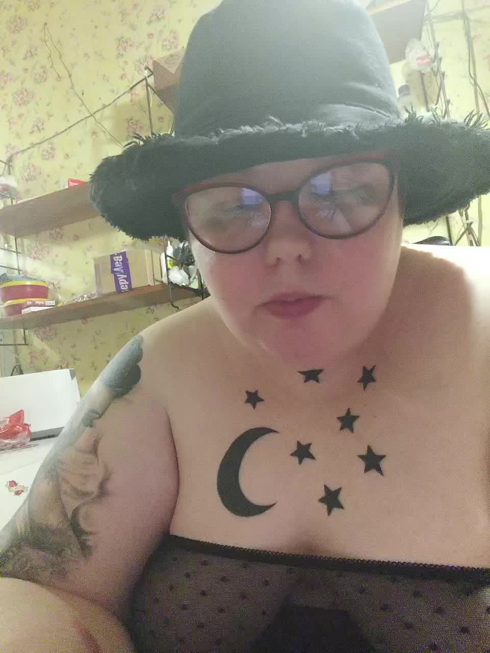 Svetlanka86 Adult Chat August 13, 2025