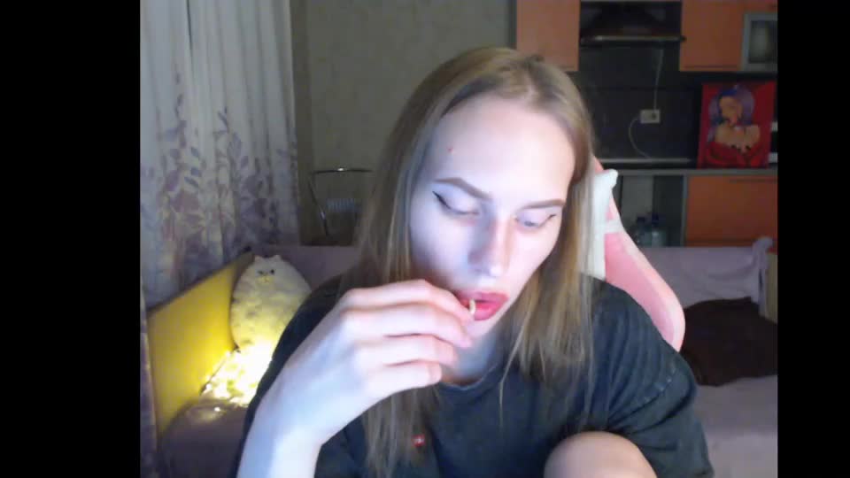 elsa_shine Adult Chat August 13, 2025