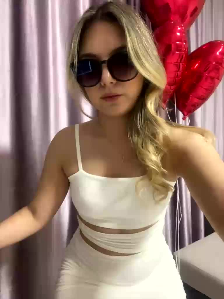 JULIE21 Adult Chat August 13, 2025