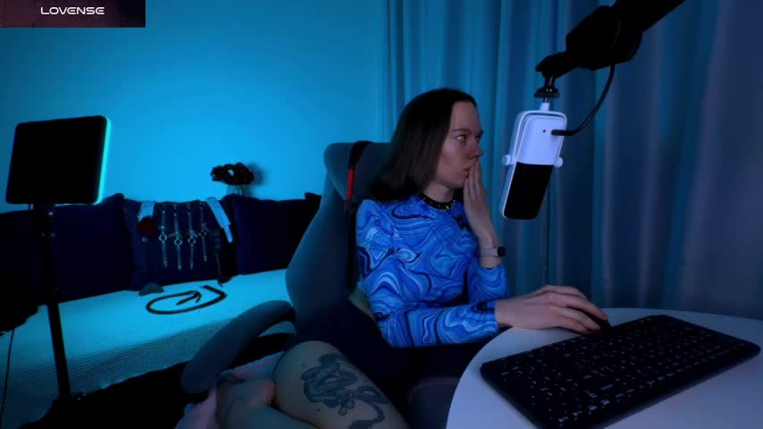 SharkyBaby Adult Chat August 13, 2025