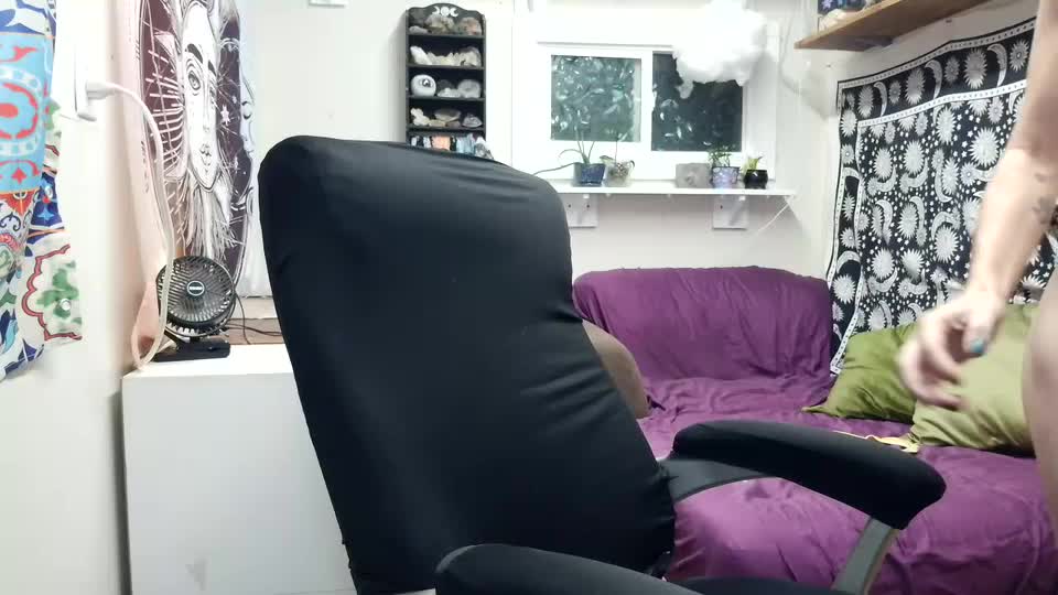 petite_emeri Adult Chat August 13, 2025