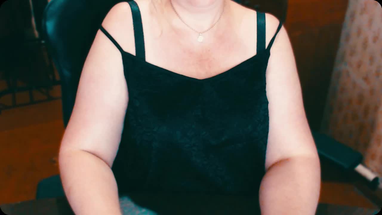 Alisa1917 Adult Chat August 12, 2025