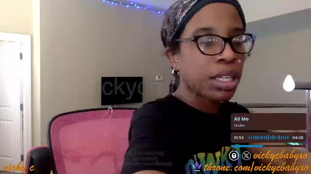 viiickyyy Adult Chat August 13, 2025