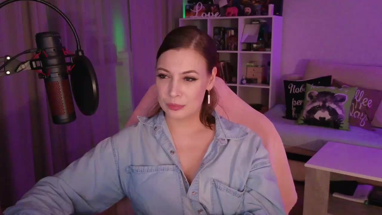 LadyLLS Adult Chat August 13, 2025