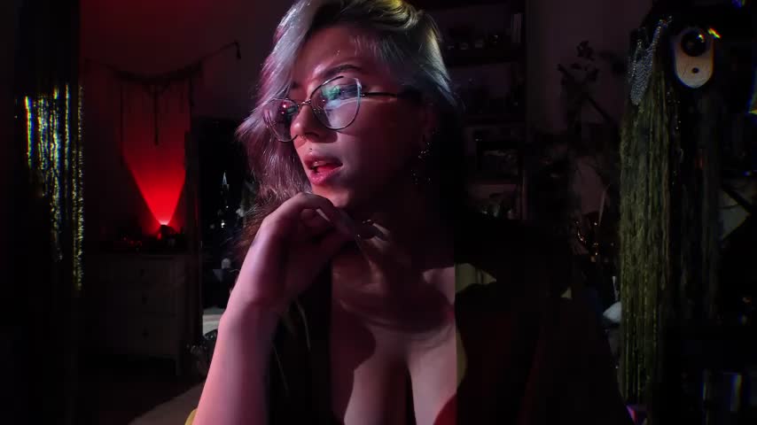 Scarlett_Wanner Adult Chat August 13, 2025