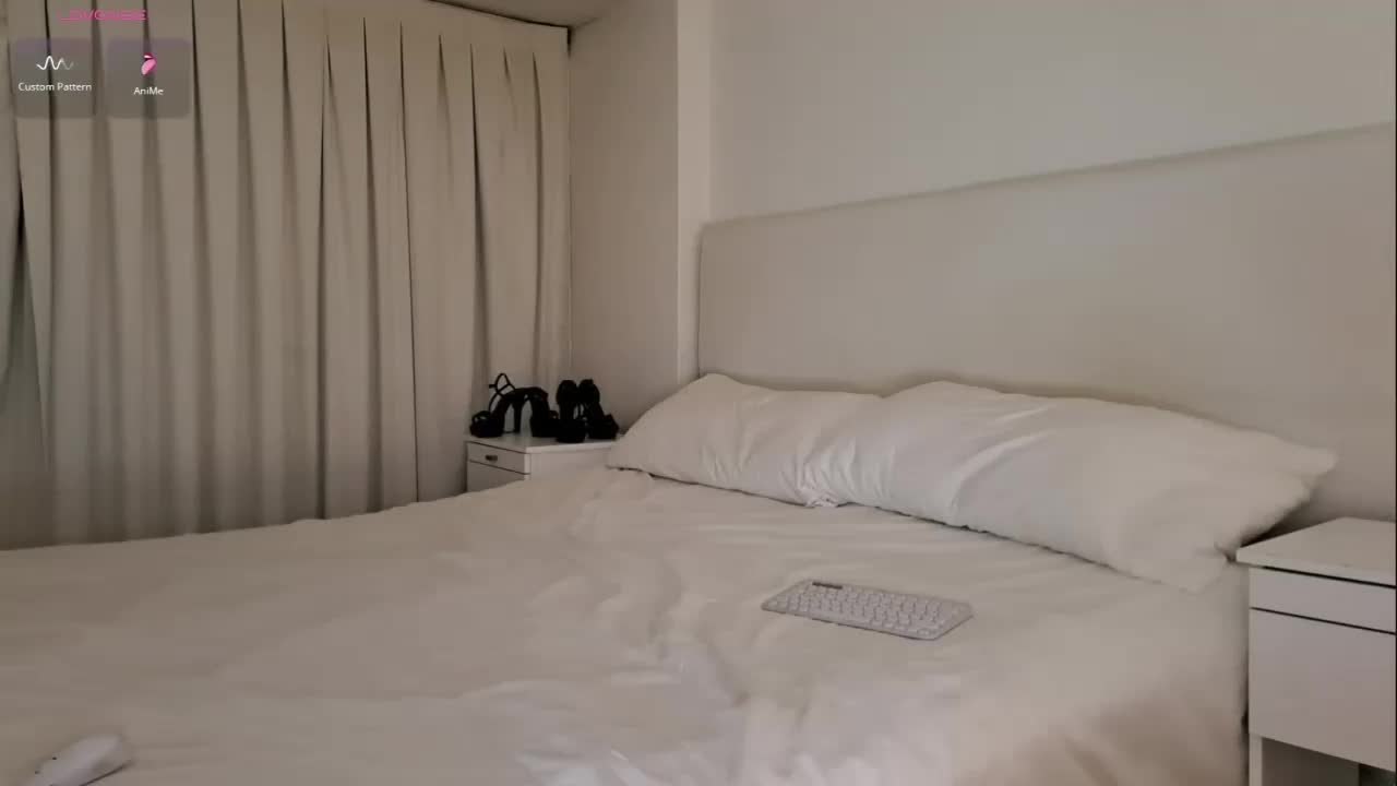 Bella_Byers Adult Chat August 13, 2025