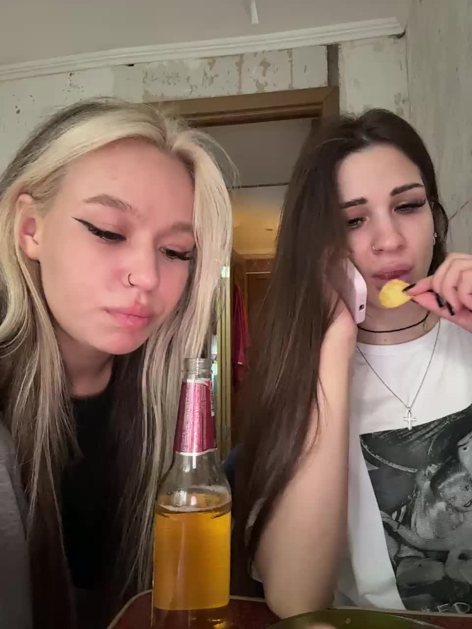 askorbinkiii Adult Chat August 13, 2025