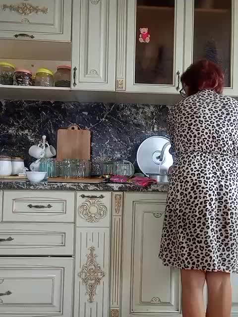 nika74- Adult Chat August 13, 2025