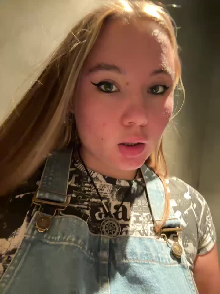 StephanieMur Adult Chat August 13, 2025