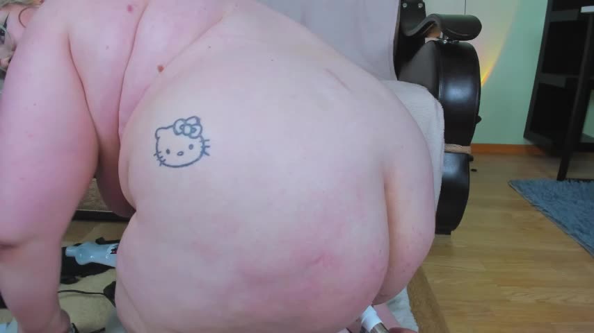 _CandyM1lky_ Adult Chat August 13, 2025