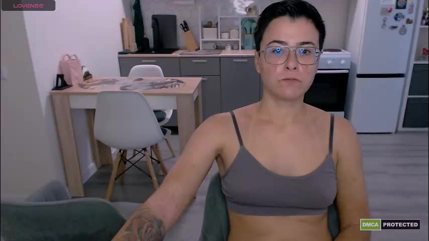 chloe_x_ Adult Chat August 13, 2025