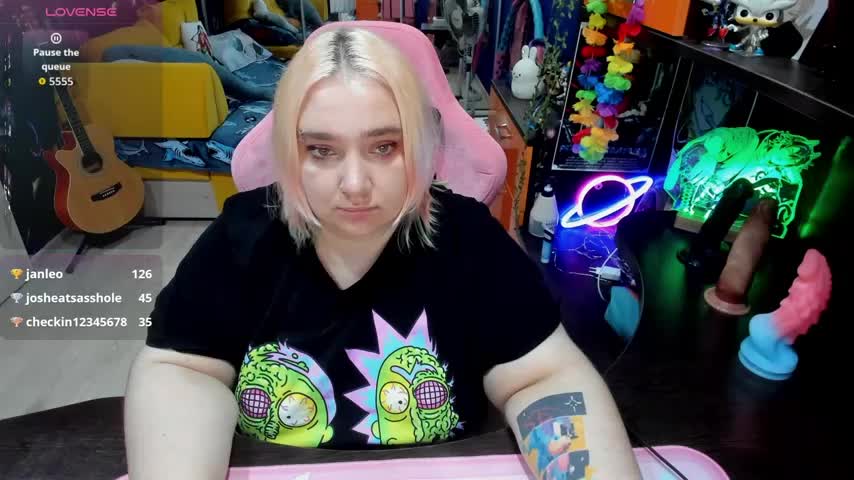 Softie_Sofy Adult Chat August 13, 2025