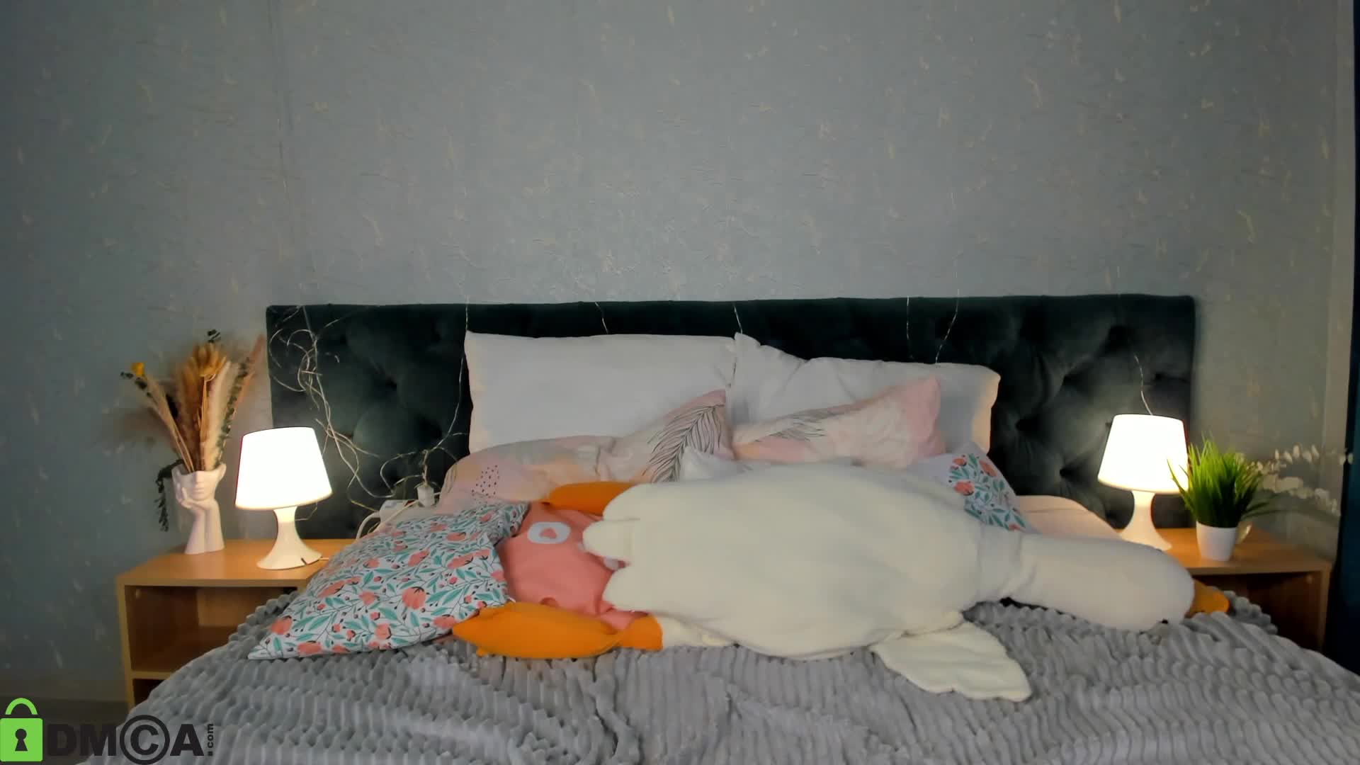 Mia-Dixons Adult Chat August 13, 2025