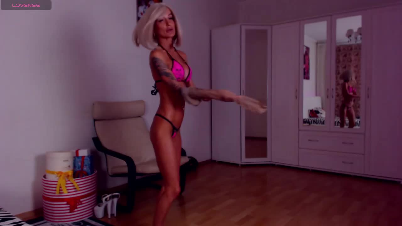 SonjaRay Adult Chat August 13, 2025