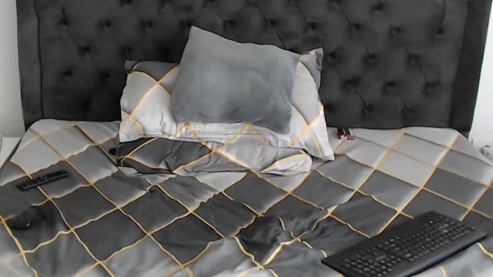 blackswan7777 Adult Chat August 13, 2025