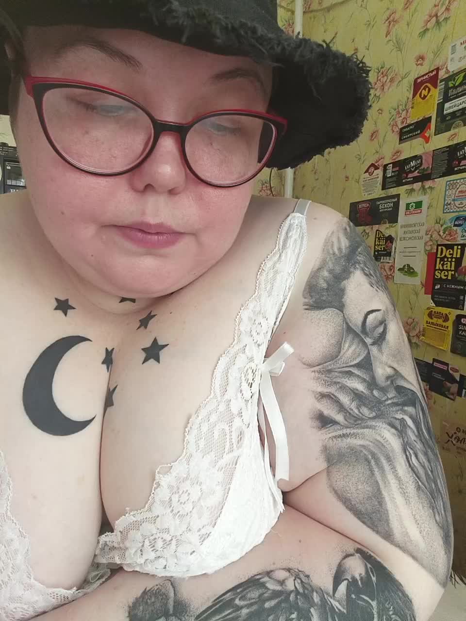 Svetlanka86 Adult Chat August 13, 2025