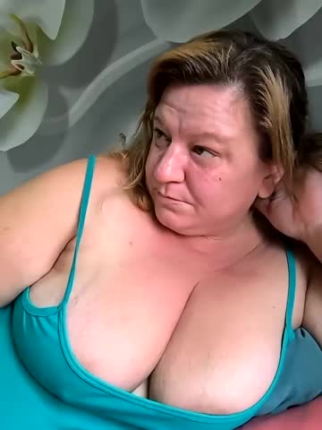 jusichka Adult Chat August 13, 2025