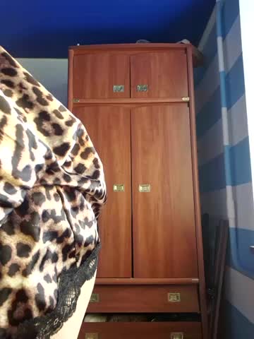 Butterfly_Lily Adult Chat August 13, 2025