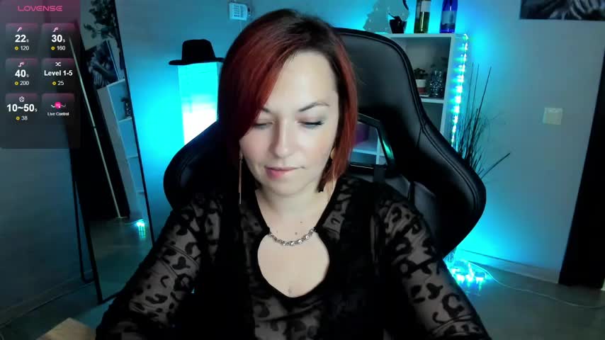 Serena_Woods Adult Chat August 13, 2025